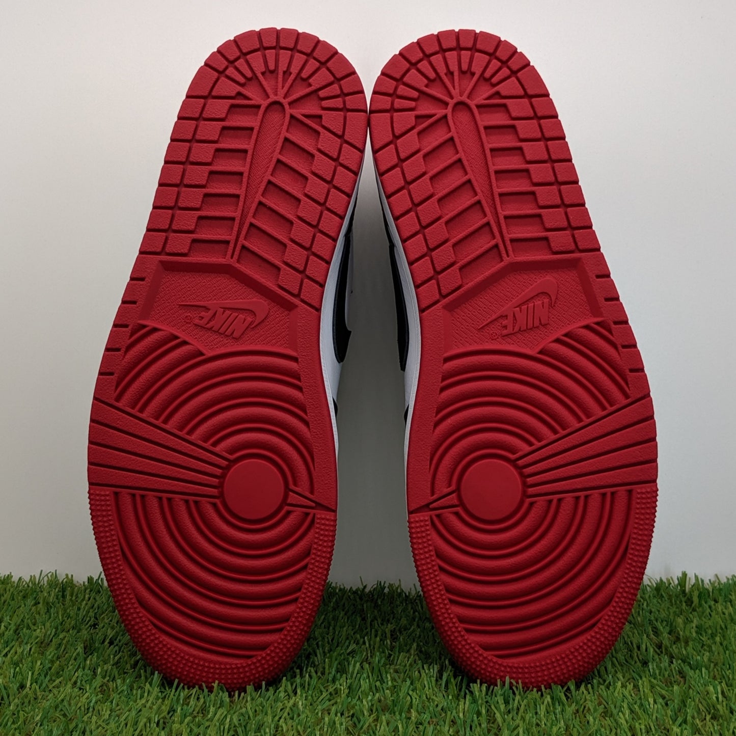 AJ1 low red fragment travis custom