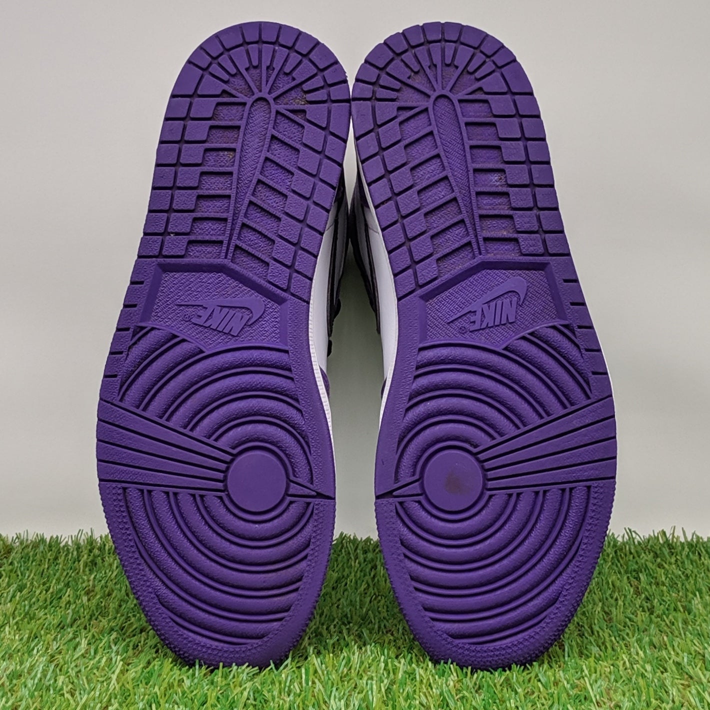 AJ1 court purple travis custom