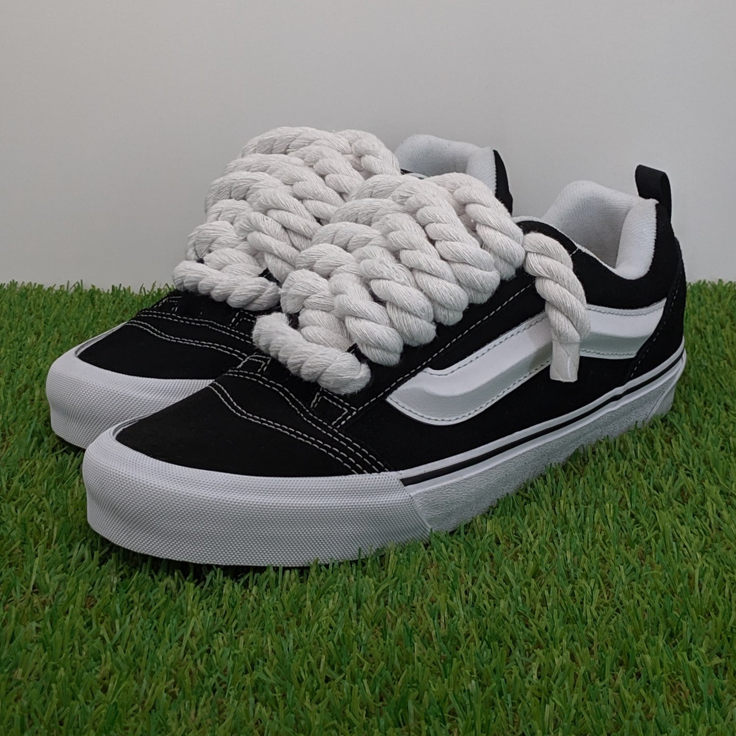 Vans knu skool negras rope laces