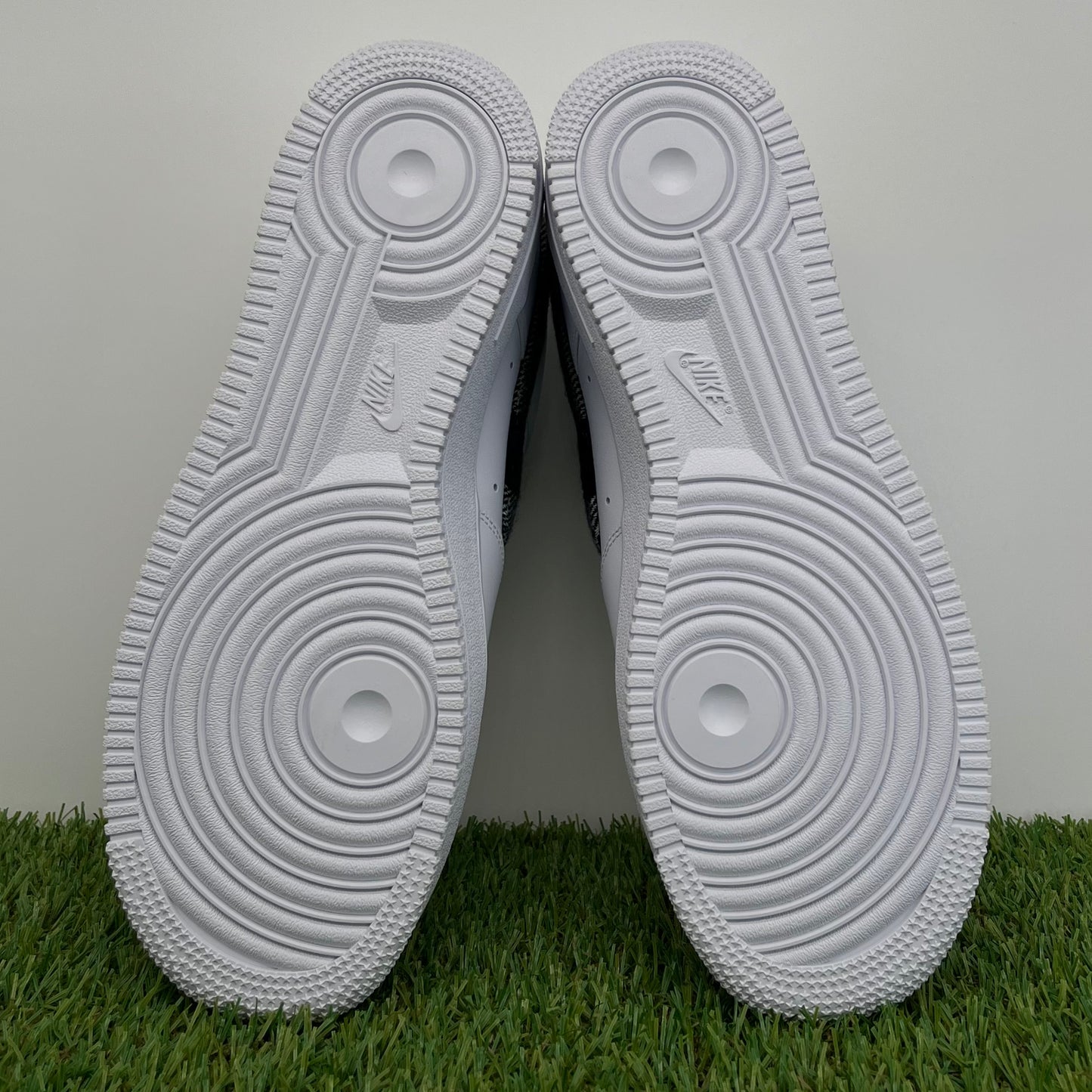 AF1 low white burberry