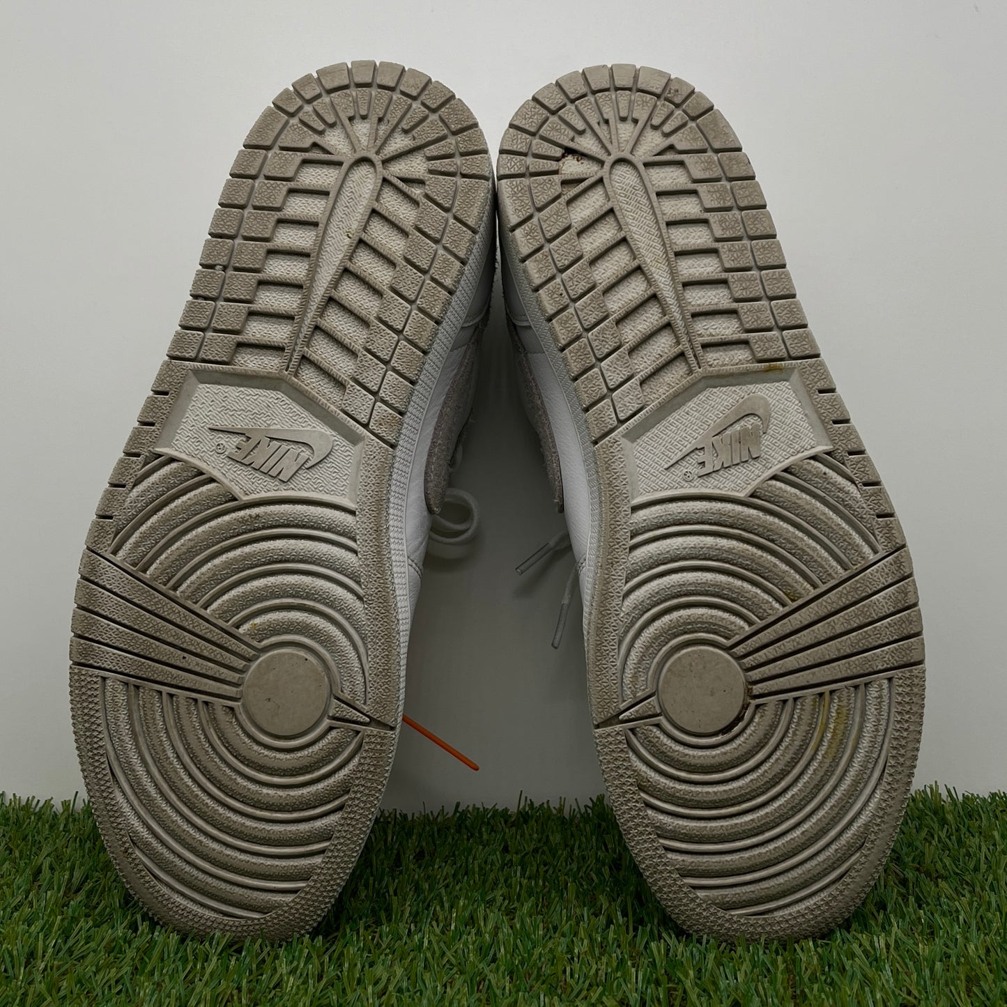 J1 low off white custom (43)