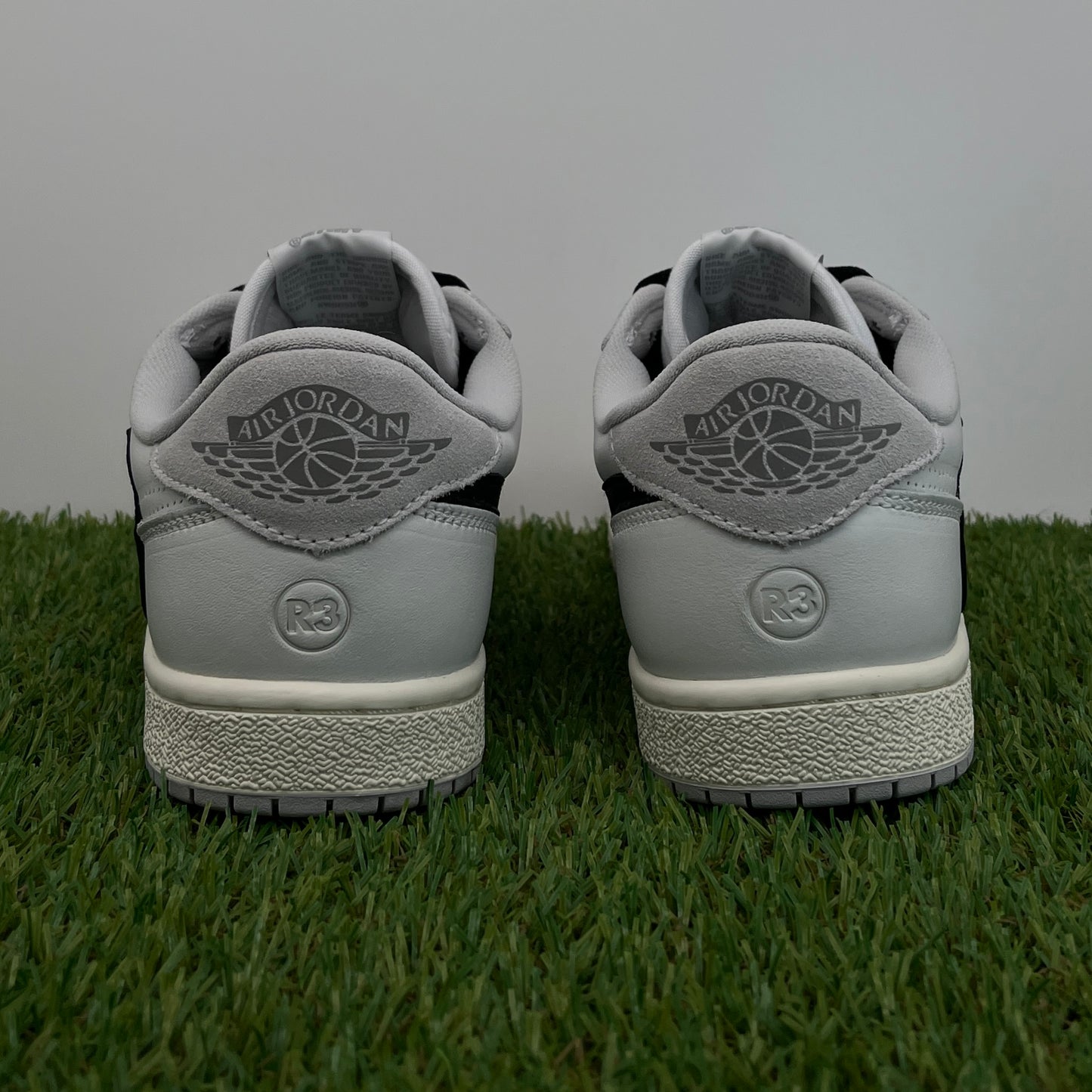 AJ1 low panda travis custom