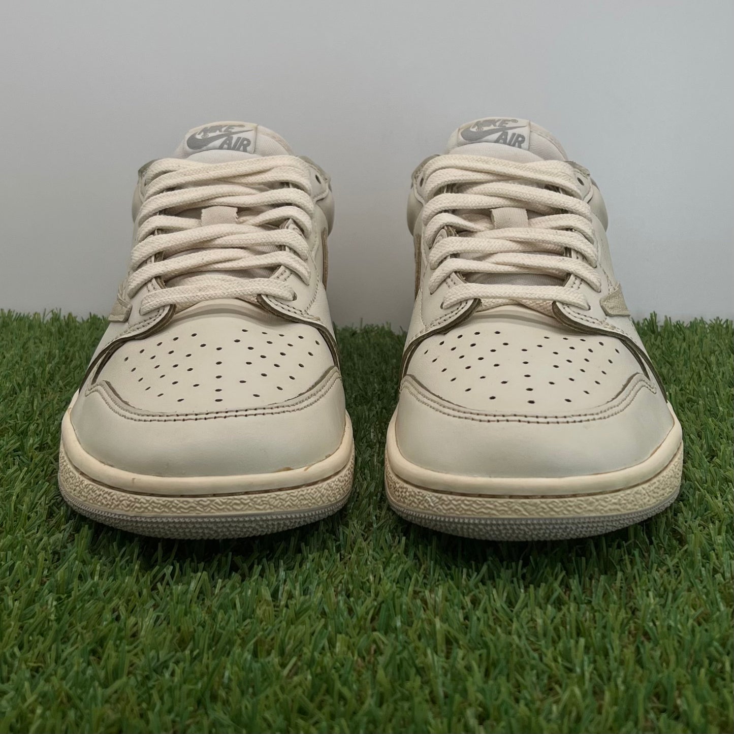 AJ1 low coffee travis custom