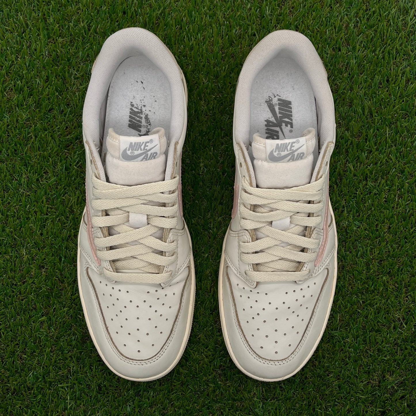 AJ1 low coffee rosa Travis custom