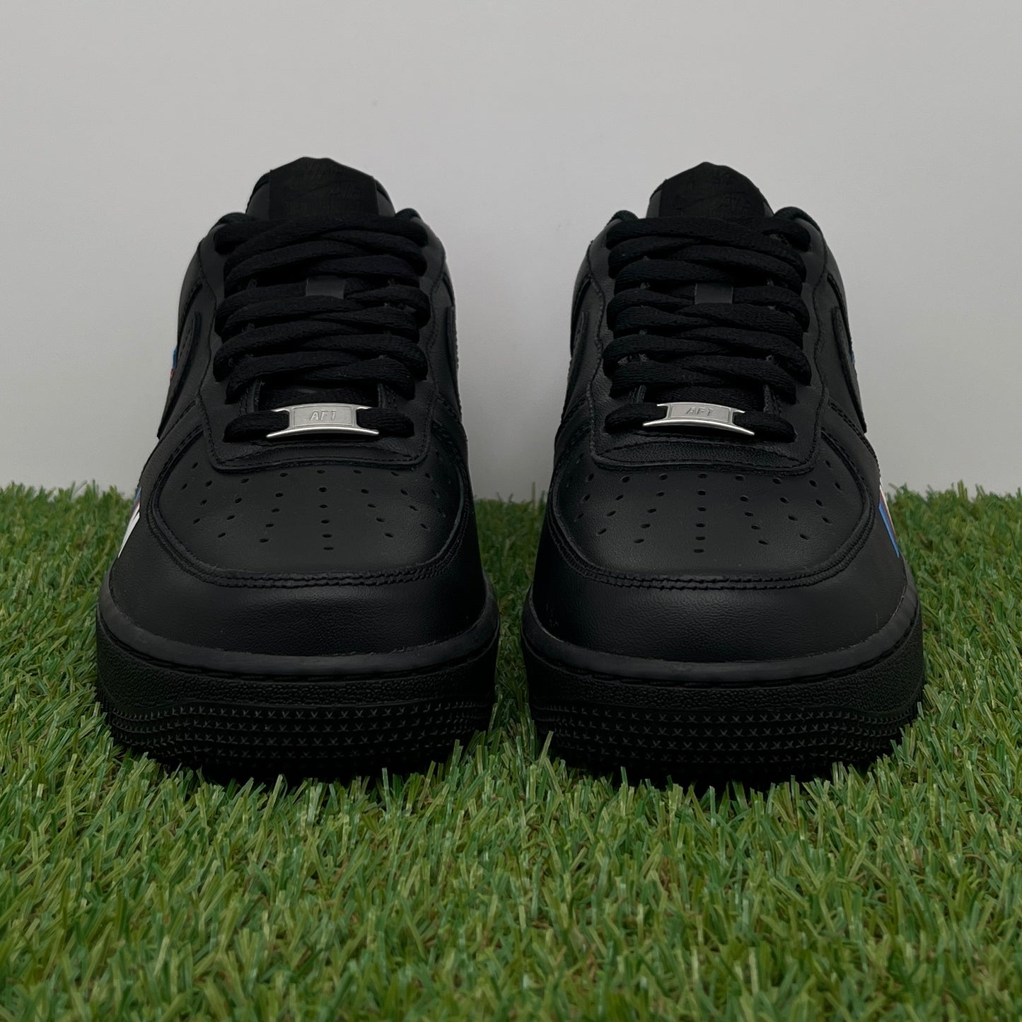 AF1 black Bmw