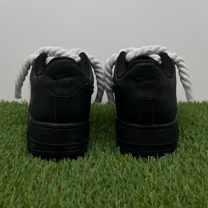 AF1 low travis black white rope